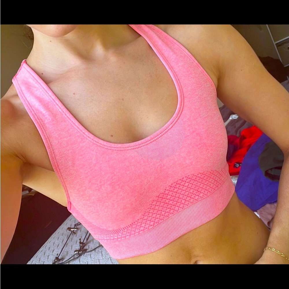 Sports bra